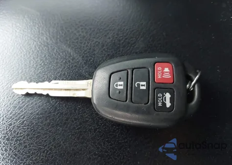 2016 Toyota Camry Le z USA, uszkodzony, nr VIN 4T4BF1FK7GR558213